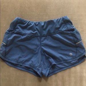 Athleta short